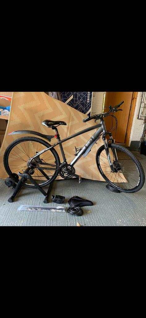 how to pump up carrera crossfire bike tyres